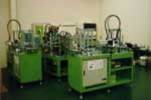 カーボンブラシ組立機